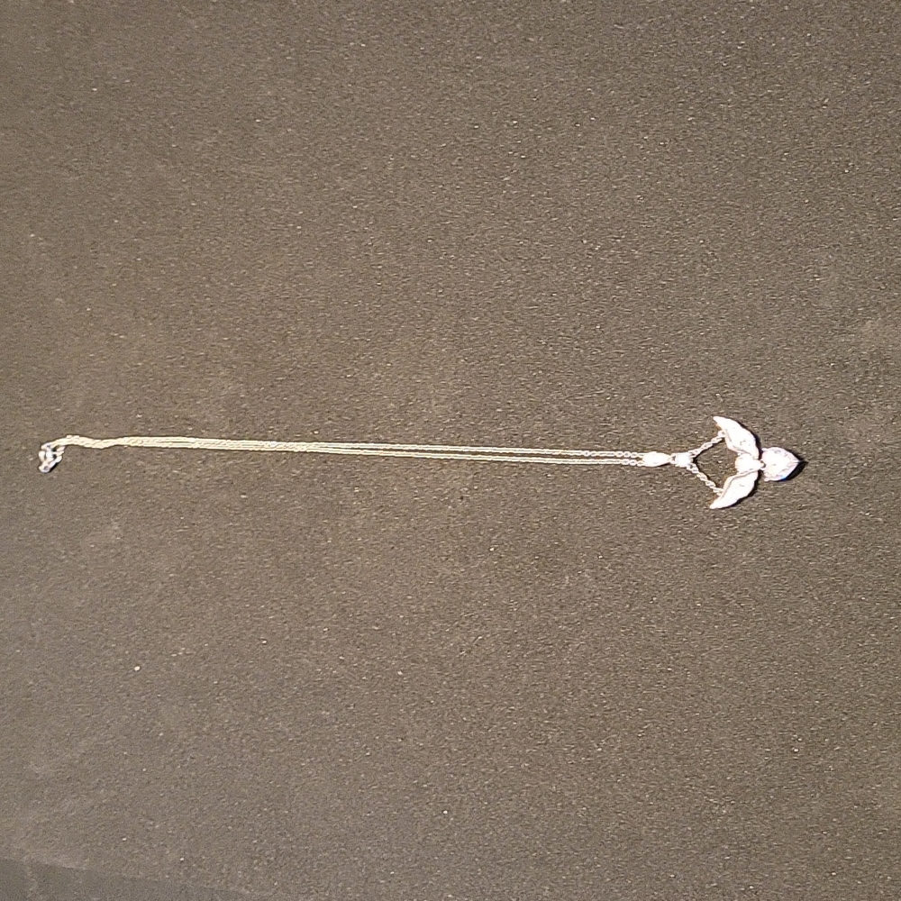 Angel wings & heart silver pendant